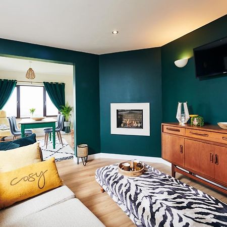 Maes Y Mel- A Couples, Pet Friendly, Rural Romantic Getaway With Countryside Views Gellywen Екстериор снимка