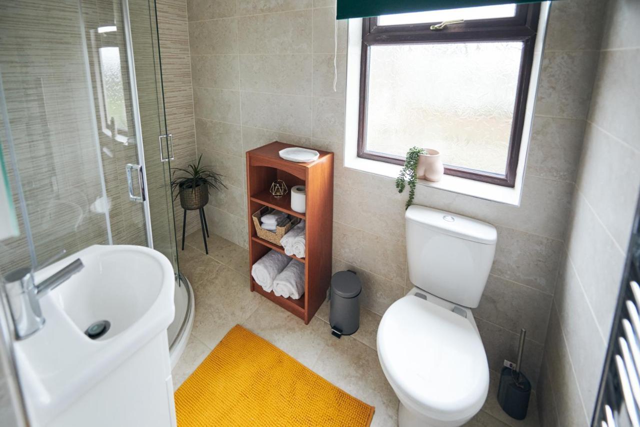 Maes Y Mel- A Couples, Pet Friendly, Rural Romantic Getaway With Countryside Views Gellywen Екстериор снимка