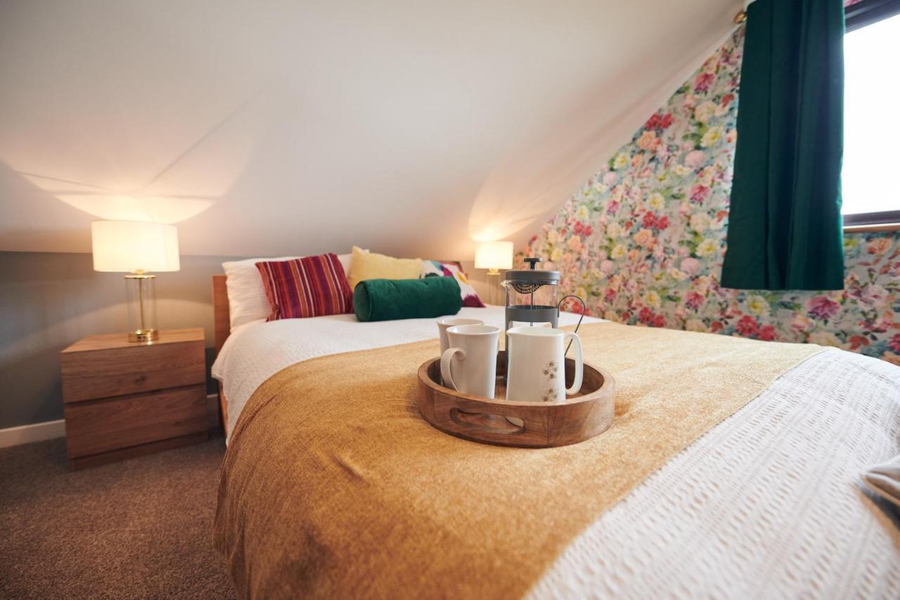 Maes Y Mel- A Couples, Pet Friendly, Rural Romantic Getaway With Countryside Views Gellywen Екстериор снимка